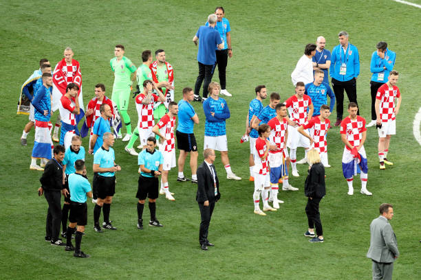 都像是一场 都像是一场